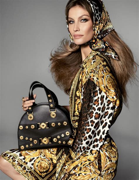 how to model for versace|Versace supermodel photos.